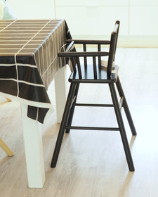 Kotimainen syöttötuoli, musta