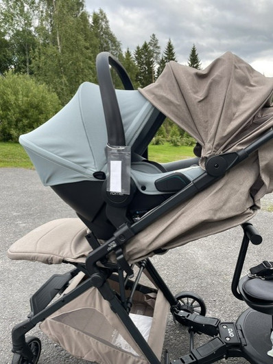 Britax Tira - kuomuratas, Carbon Black