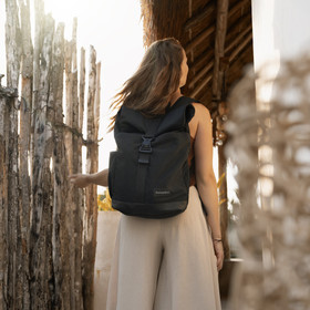 Hoitolaukku / hoitoreppu magnettisuljennalla, Jackob, musta