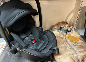 MALLIKAPPALE: Britax Baby-Safe PRO + lämpöpussi, BLACK