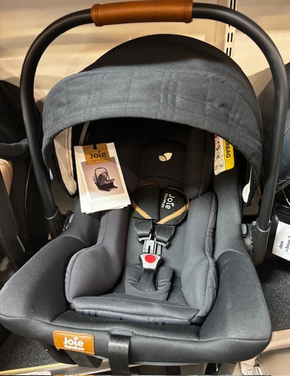 MALLIKAPPALE: Joie Sprint -turvakaukalo, integroitu isofix, 40-75cm