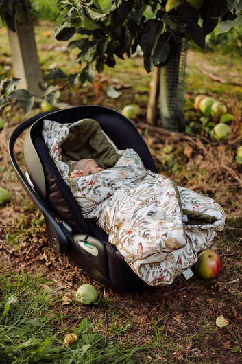 Kaukalolämpöpussi / turvaistuinpussi, Best Memories, 125x95cm / 0-18kk