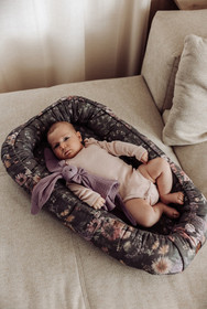 Vauvapesä, unipesä, babynest Makaszka, Mystery of Flowers