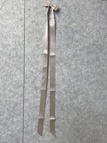 Klione - kastenauha rusetilla - hiekka