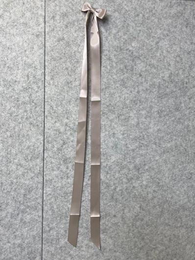 Klione - kastenauha rusetilla - hiekka