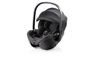 ASIAKASPALAUTUS: Britax Smile 5Z - Starttipaketti + Baby-Safe PRO +jalusta