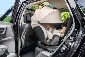Britax Swivel GROW MAX AIR, 40-125cm, 360 pyörivä
