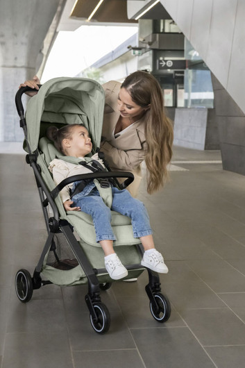 Britax FLYLITE -matkaratas, mukiteline, istuinpehmuste, kuljetuskassi