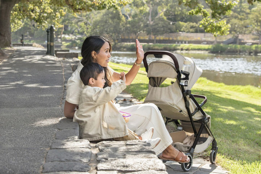 Britax FLYLITE -matkaratas, mukiteline, istuinpehmuste, kuljetuskassi