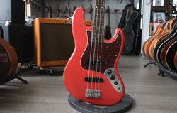Fender Road Worn 60's Jazz Bass Fiesta Red 2015 + gig bag (käytetty)