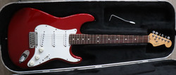 Fender Stratocaster American Standard 1995 + kova laukku (käytetty)