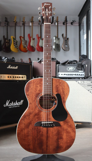 Framus Legacy Series FF 14 M elektroakustinen kitara (käytetty)