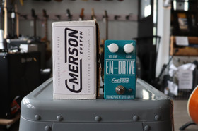 Emerson Custom EM-Drive Transparent Overdrive efektipedaali (käytetty)