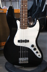 1999 Fender American Traditional Jazz Bass (käytetty)