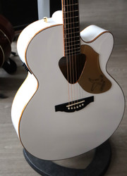 Gretsch G5022CWFE Rancher Falcon Jumbo Cutaway 2023 (käytetty)