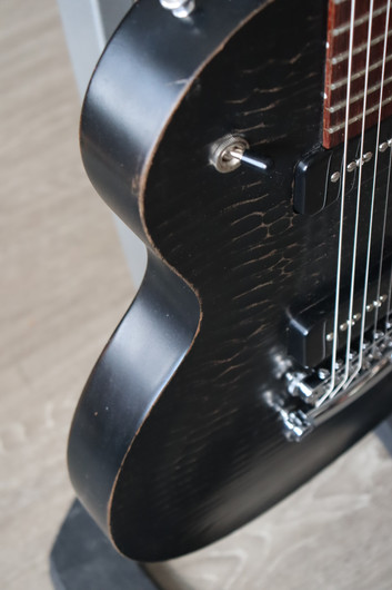 Gibson Les Paul BFG P-90 Worn Ebony 2018 + gig bag (käytetty)