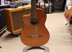 Cordoba C5 CE Iberia Vasenkätinen akustinen kitara (käytetty)