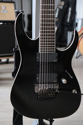 Ibanez Iron Label RGIR27E 2014 7-String sähkökitara (käytetty)
