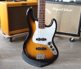 Squier Affinity Jazz Bass Brown Sunburst 2016 (used)