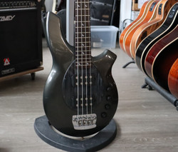 Music Man Bongo 4 HH Graphite Pearl sähköbasso (käytetty)