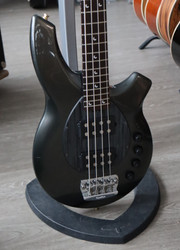 Music Man Bongo 4 HH Graphite Pearl sähköbasso (käytetty)