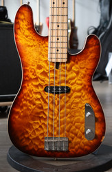 Amfisound sähköbasso 2006 (käytetty)