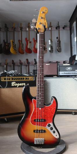Fender Jazz Bass Japan sähköbasso (käytetty)
