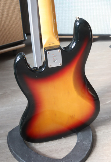 Fender Jazz Bass Japan sähköbasso (käytetty)