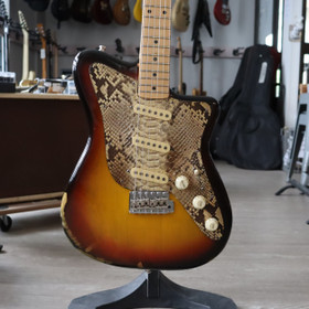 Flying Finn/Finnish Guitar Works Snaker Relic 2000`s (käytetty)