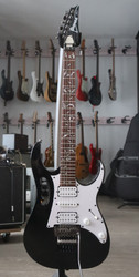 Ibanez JEMJR-BK Steve Vai Signature Black 2022 sähkökitara (käytetty)