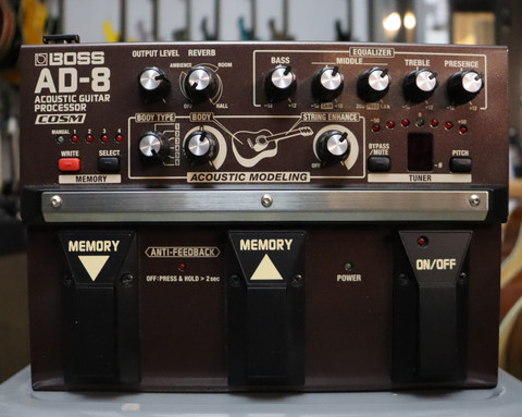 Boss AD-8 Acoustic Guitar Processor (käytetty)