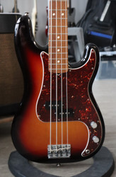 Fender American Standard Precision Bass 2008 sähköbasso (käytetty)