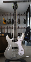 Eastwood Sidejack Baritone DLX 2022 sähkökitara (käytetty)