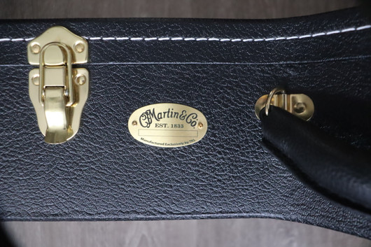 Martin Custom Shop D18S 2022 elektroakustinen kitara + case (käytetty)