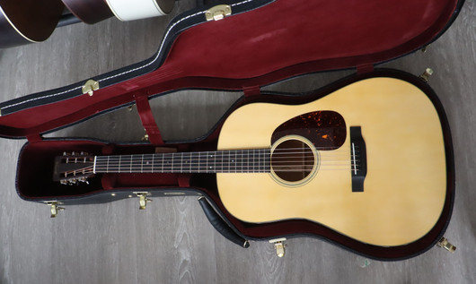 Martin Custom Shop D18S 2022 elektroakustinen kitara + case (käytetty)