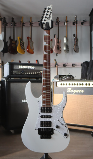 IBANEZ RG350DXZ WH 2018 sähkökitara (käytetty)