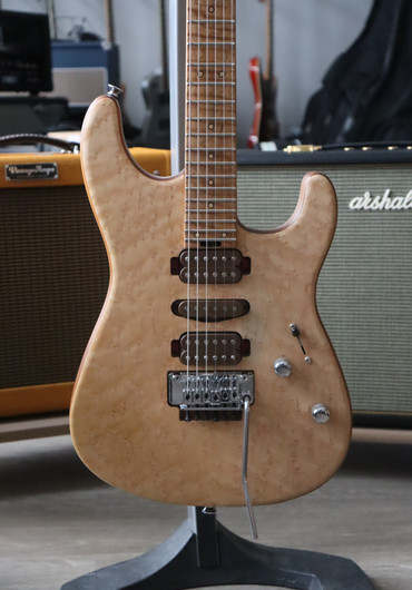 Charvel Guthrie Govan USA Signature HSH Flame Maple 2014 (käytetty)