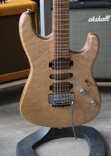 Charvel Guthrie Govan USA Signature HSH Flame Maple 2014 (käytetty)