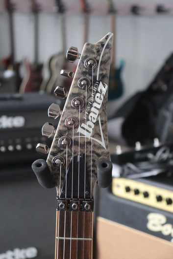 Ibanez RG870QMZ Premium 2011 sähkökitara + gig bag (käytetty)