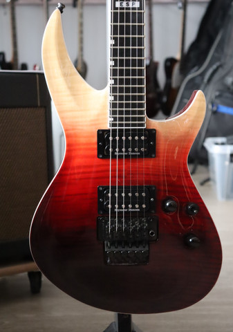 ESP E-II Horizon-III FR Black Cherry Fade 2019 sähkökitara (käytetty)