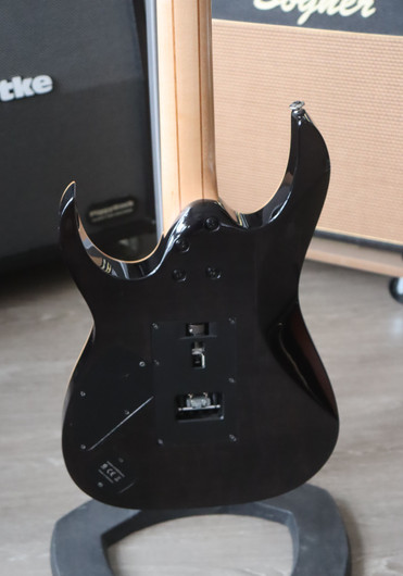 Ibanez RG870QMZ Premium 2011 sähkökitara + gig bag (käytetty)