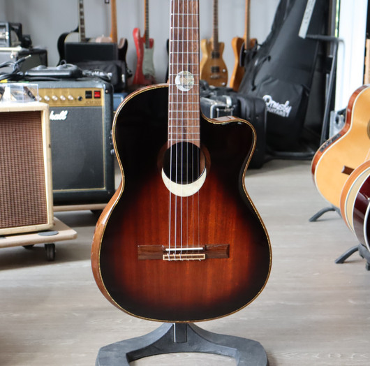 Ortega ECLIPSE SUITE C/E Elektroakustinen kitara (käytetty)