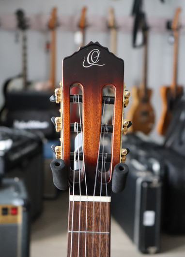 Ortega ECLIPSE SUITE C/E Elektroakustinen kitara (käytetty)