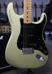Fender 25th Anniversary Stratocaster 1979 sähkökitara (käytetty)