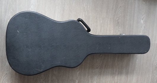 Ibanez Ragtime R400 Vintage teräskielinen akustinen + kova laukku