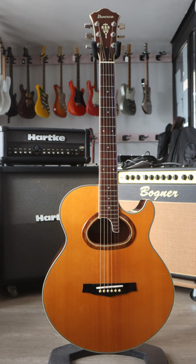 Ibanez Ragtime R400 Vintage teräskielinen akustinen + kova laukku