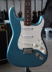 Fender Stratocaster 1993 (käytetty)