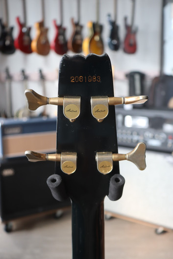 Aria Pro II CSB Black n Gold 1982 Cardinal Series basso (käytetty)