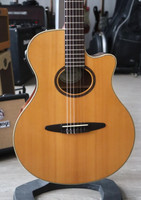 Yamaha APX5NA elektroakustinen (käytetty)