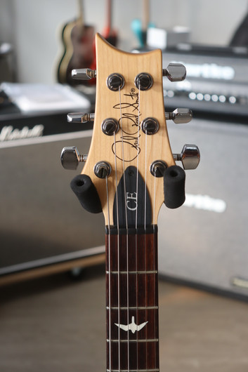 PRS CE24 CC Fire Red Smokeburst 2021 + kova laukku (käytetty)